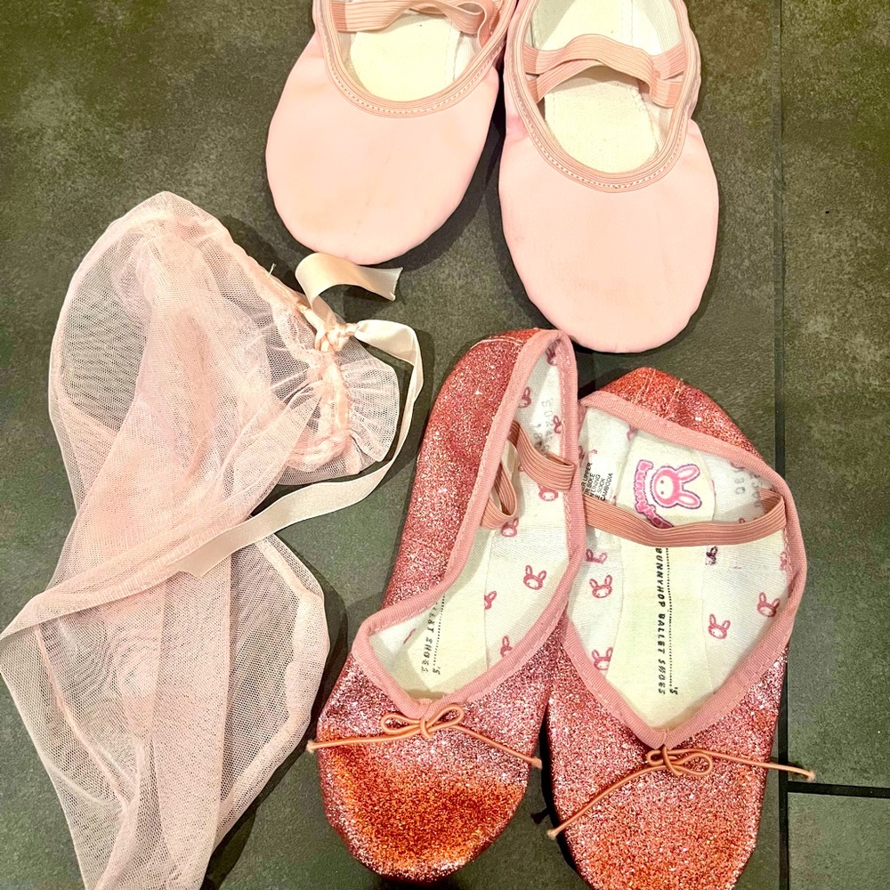 Girls new shimmery ballet slippers - 13c - never worn